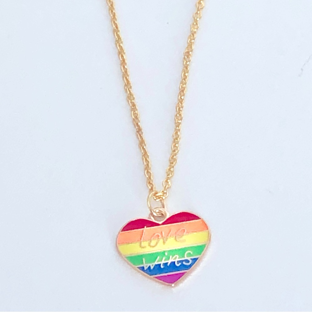 New Rainbow Heart Charm Chain Necklace Message Love Wins Pride LGBTQ2+ Cute Gift